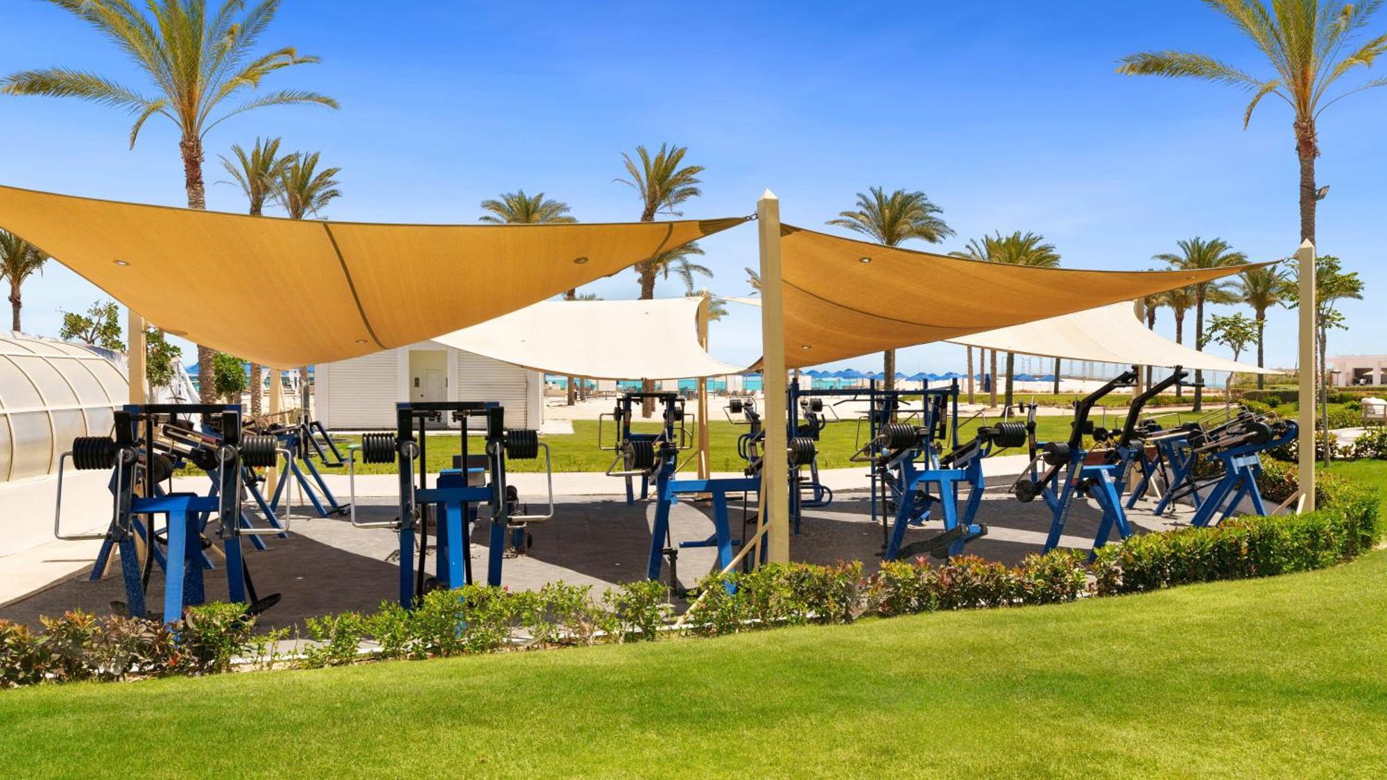 Hotel Regal Heights El-Alamein Exterior foto The outdoor gym at the resort